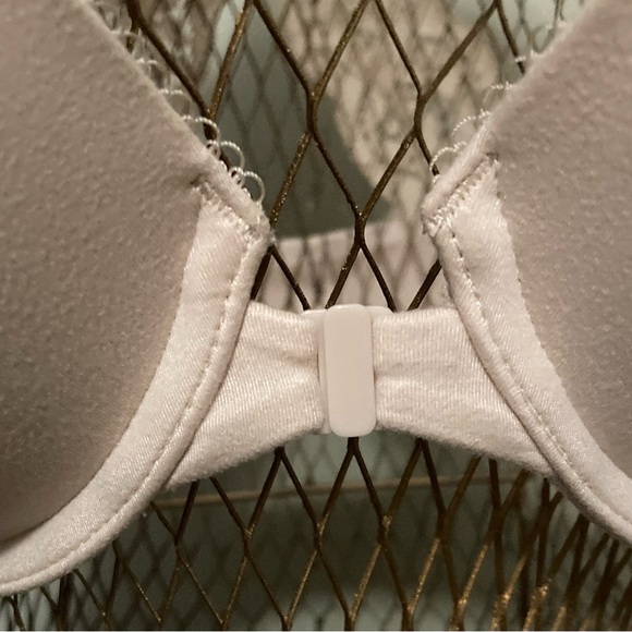 Victoria’s Secret Body by Victoria Racerback Perfect Shape Bra  34C - Picture 7 of 10